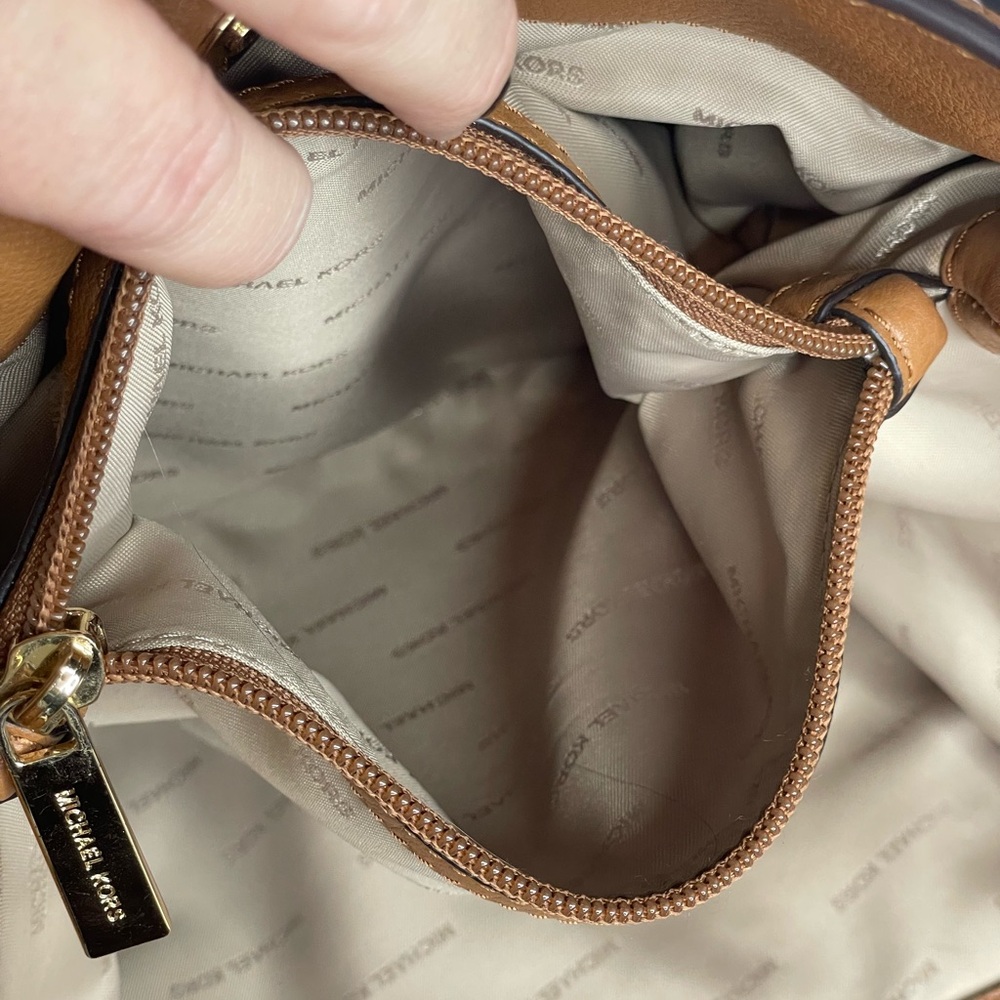 Michael Kors Caramel Shoulder Bag with Gold Chains - Picture 12 of 15
